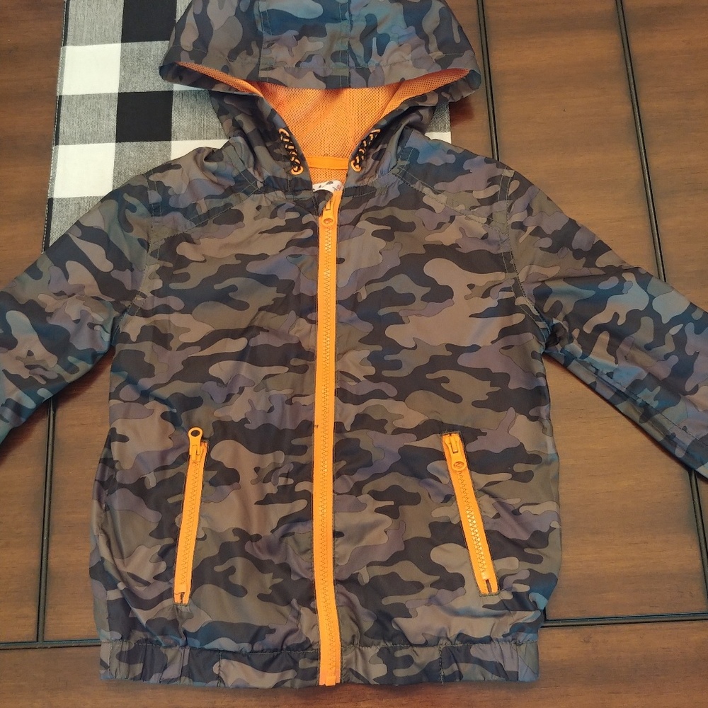 COPY - Epic Thread camo windbreaker w/hood.